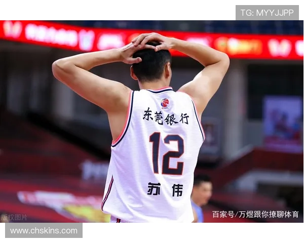 武汉篮球队与广州篮球队赛后复盘分析球员个人能力对比与表现总结 武汉篮球队与广州篮球队赛后复盘分析球员个人能力对比与表现总结