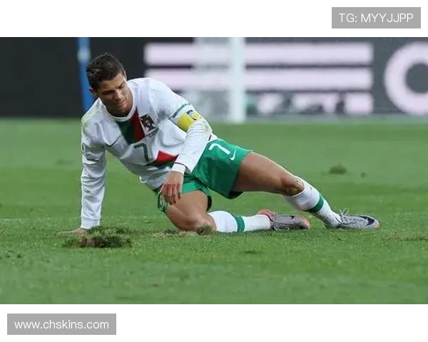 足球明星挑战极限运动踢猪膀胱引发热议与欢笑的奇趣时刻 足球明星挑战极限运动踢猪膀胱引发热议与欢笑的奇趣时刻